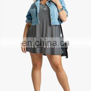China OEM Plus Size Clothes Crop Length Denim Jacket Woman photo-5