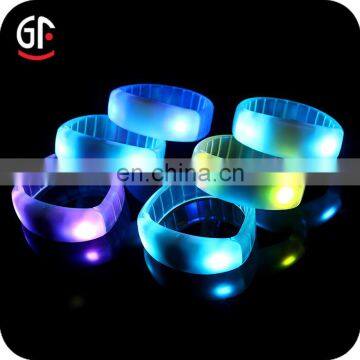 Hochzeit Souvenirs 433/868/915MHz RGB Wristband RFID Remote