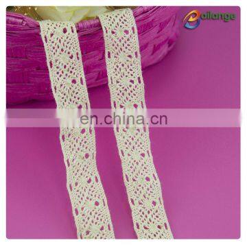 Guangzhou flower pattern white color 100% cotton africa lace wholesale