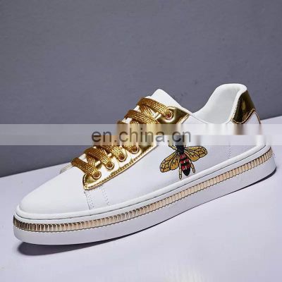 Wholesale embroidered Bee White Shoes skateboard shoes couples leisure jogging shoes