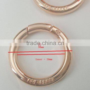 Sedex Audited Factory 2 Pillar Zinc Alloy Metal Ring photo-4