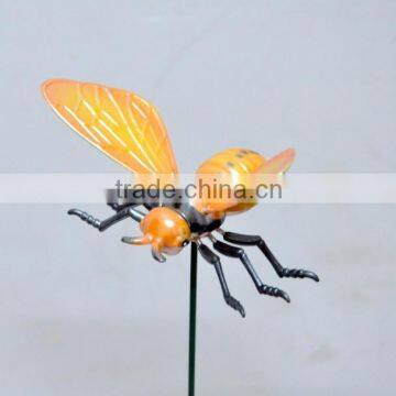 4 Inch Pearl Powder Plastic Bee Garden Ornamental Products For Wholesaler photo-5