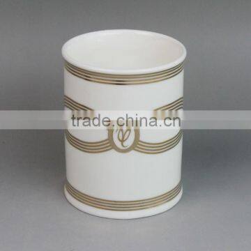 4pcs Ceramic White Ceramic Bathroom Accessories Set photo-4