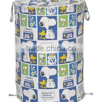 Snoopy folding laundry basket