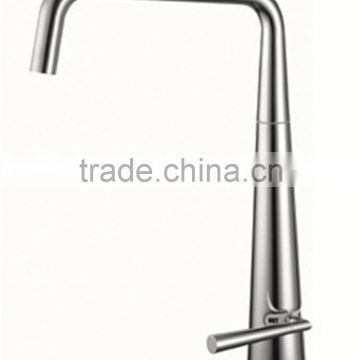 CHRISTIN Single Handle European Kitchen Faucet