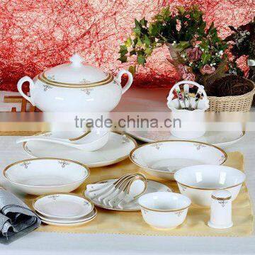 New arrival embossed gold platinum A grade tableware painted ceramic christmas porcelain dinnerware melamine tableware