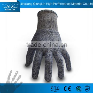 13G HPPE yarn protect hands cut resistant gloves level 5