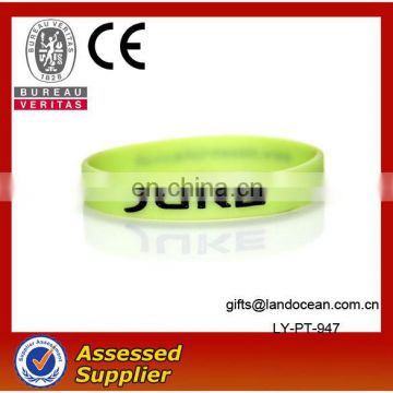 printed light green silicone bracelet