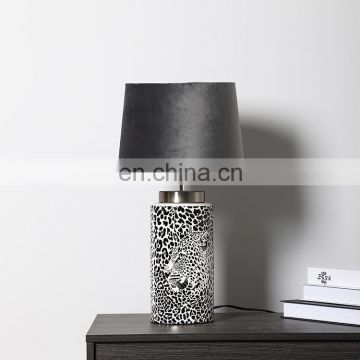 Latest white and black design leopard porcelain bedside lamp for hotel home restaurant