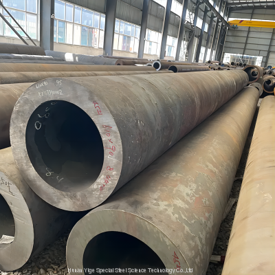 Superior Quality Low Content Alloy Welded Pipe Seamless Carbon Steel Pipe photo-4