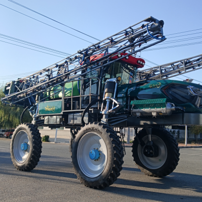 Huaxi 3WPZ-4000 self-propelled spray boom pesticide applicator corn spraying machine manufacturer