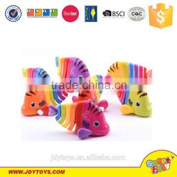 Hot sale multi-colors plastic mini wind up cartoon fish toy for kids