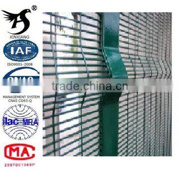 Anping Xinxiang High-quality Anti-climb Security Fence