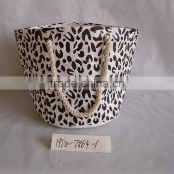 2015 hot selling colorful point ptinting sexy straw paper bag