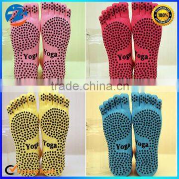 New Fashion Five Toes Non-slip Cotton Yoga Socks Wholesale                        
                                                Quality Choice