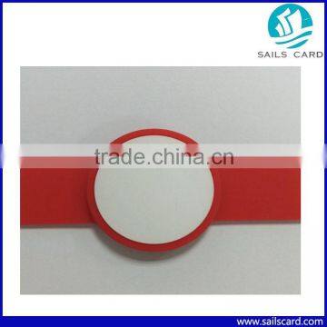 Passive RFID Wristband With UHF and HF Chips photo-4