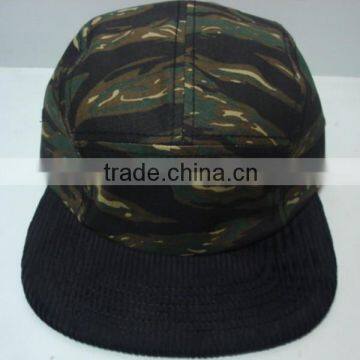 High Quality 5 Panel Hat Black Corduroy Flat Brim Camouflag Camper Cap With Leather patch Logo Snap plastic buckle