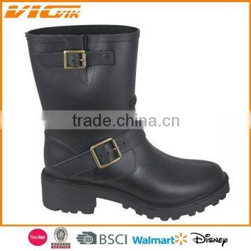 Women black short PVC rain boots