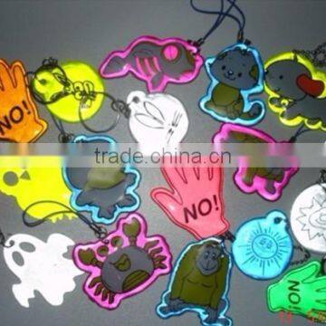 2015 OEM China New Design Cheap Reflective Pendant photo-4