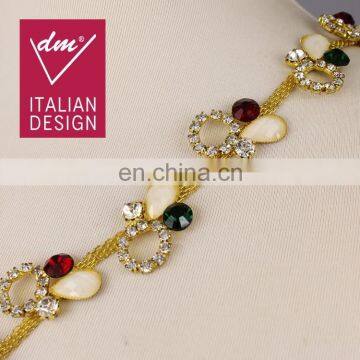 Attractive colour rhinestone cup chain for wedding decoration