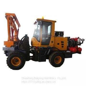 Hot sale high quality and high efficiency loader type guardrail pile driver