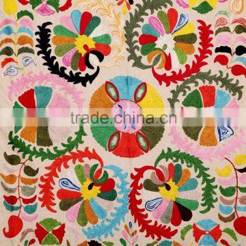 Suzani Modern Flower Tapestry Vintage Embroidered Bedspread Hippie Gypsy Trendy Wall Tapestry photo-2