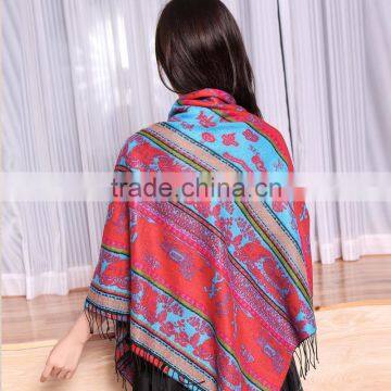 Antique Jacquard Wool Square Shawl photo-5