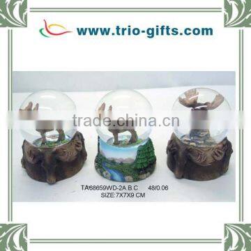 Hot sale polyresin elk deer water ball snow globes