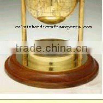 Globe compass