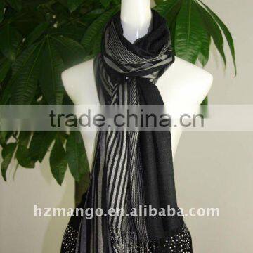 Fashion yarn-dyeing jaquard viscose long scarf
