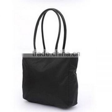 Newest hot sell cheap paper shopping bags