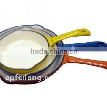 2011NEW CASTIRON ENAMEL COOKWARE