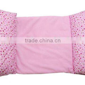 Throw Pillows/Particles Pillows/Pillows: