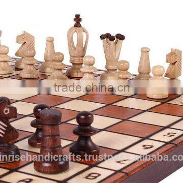CHW94 Royal Chess Set