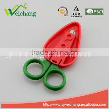 WCSC210 Premium Novelty Wholesale Soft Handle Colorful School Children Plastic Scissors With Funny Carrot Shape Cover photo-4