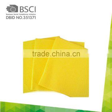 economical nonwoven clean cloth