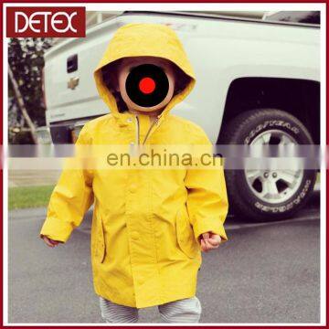 Wholesale Colorful Hooded Waterproof Polyester Rain Jacket