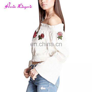 Costum Service Long Horn Sleeve Off Shoulder White Crop Women Tops Blouse photo-2