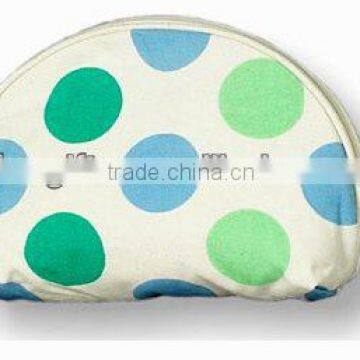 2016 100% pvc cosmetic pouch bags with zipper on top