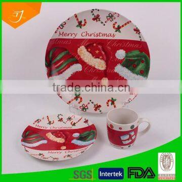 dinner ware with Christmas hat