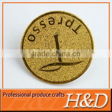 Die casting plain lapel pins with 3D logo