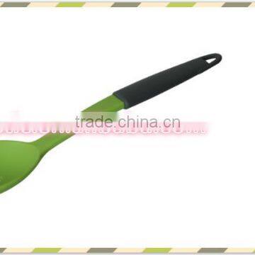 2015 Hot Sale Wholesale Nylon Kitchen Utensils Set Non-stick Pan FDA/LFGB/CE Eco-friendly and Food Garde Colorful