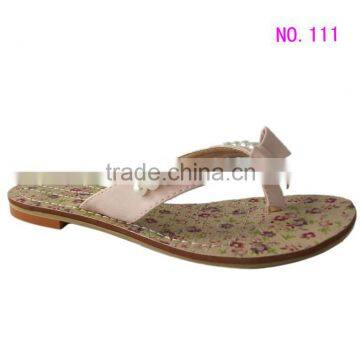 China cheap Lady Summer Slipper with diamond toe