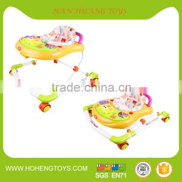 Baby walker with musci NH001892