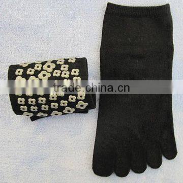 Hot Products! Anti-slip Gym Five Toe Cotton Yoga Socks photo-4