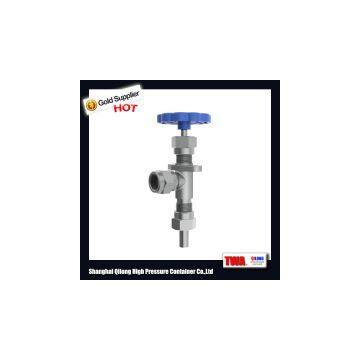 NEEDLE VALVE