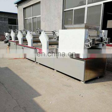 Automatic hot dry noodle making machine