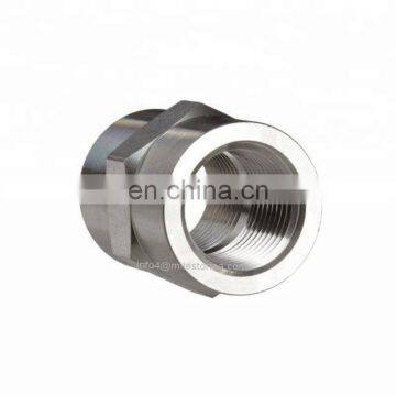 Cast iron steel conduit coupling for agricultural machinery