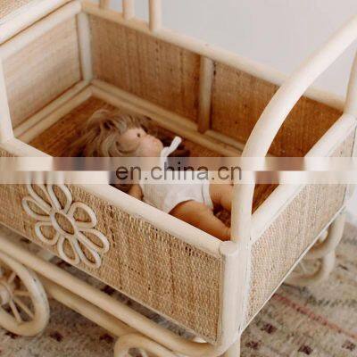 New Arrival Children's Rattan Stroller on Wheels TROLLEY for Doll Daisy Rattan Dolls Pram Wholesale Supplier