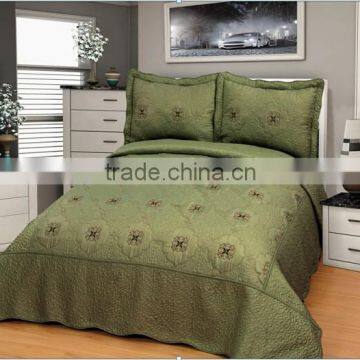 Hot Sale 3Pcs Embroidered Quilt Set photo-5